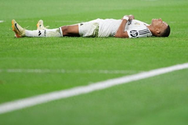 阿斯顿维拉 浴火重生！（阿斯顿维拉 涅槃归来！）