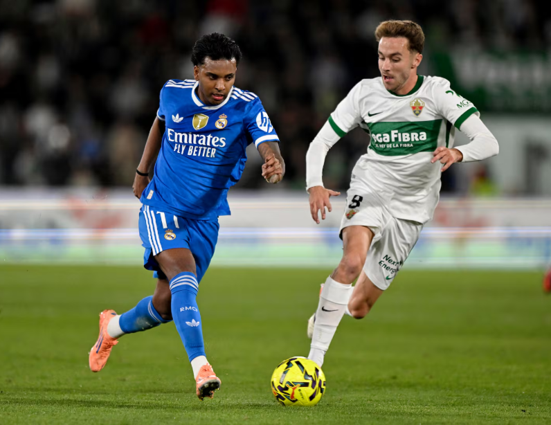 拜仁大胜巩固榜首