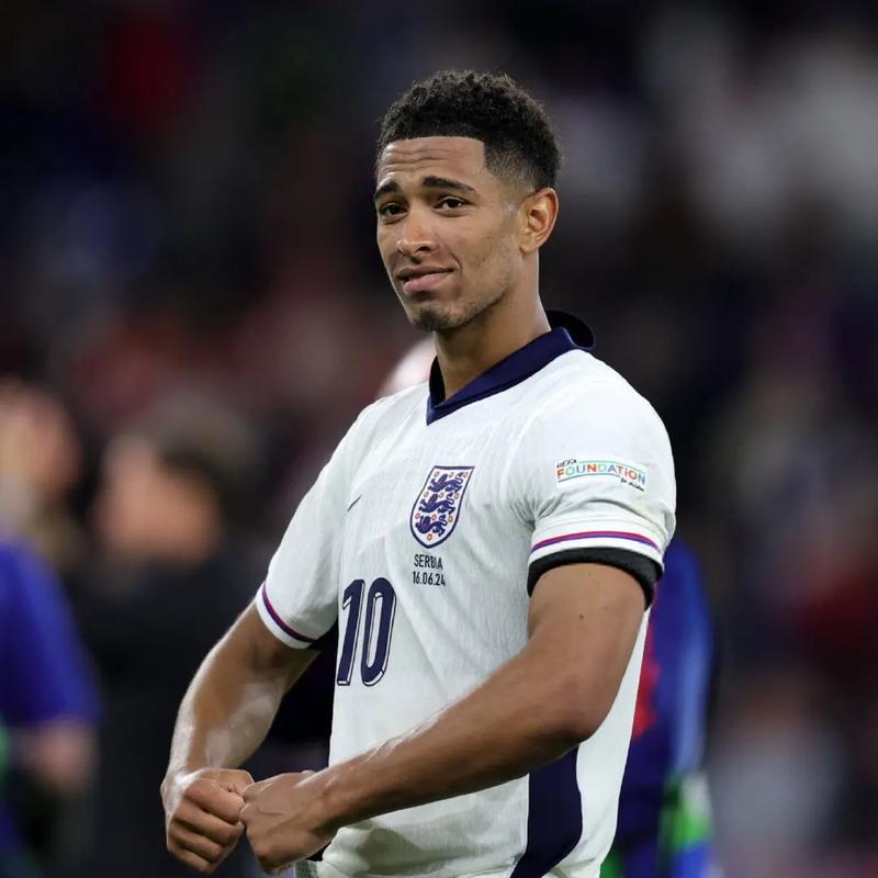 唯一全勤! 每体：埃里克·加西亚已成巴萨核心之一，表现全能（每体：全队唯一全勤的埃里克·加西亚已成巴萨核心，表现全面）