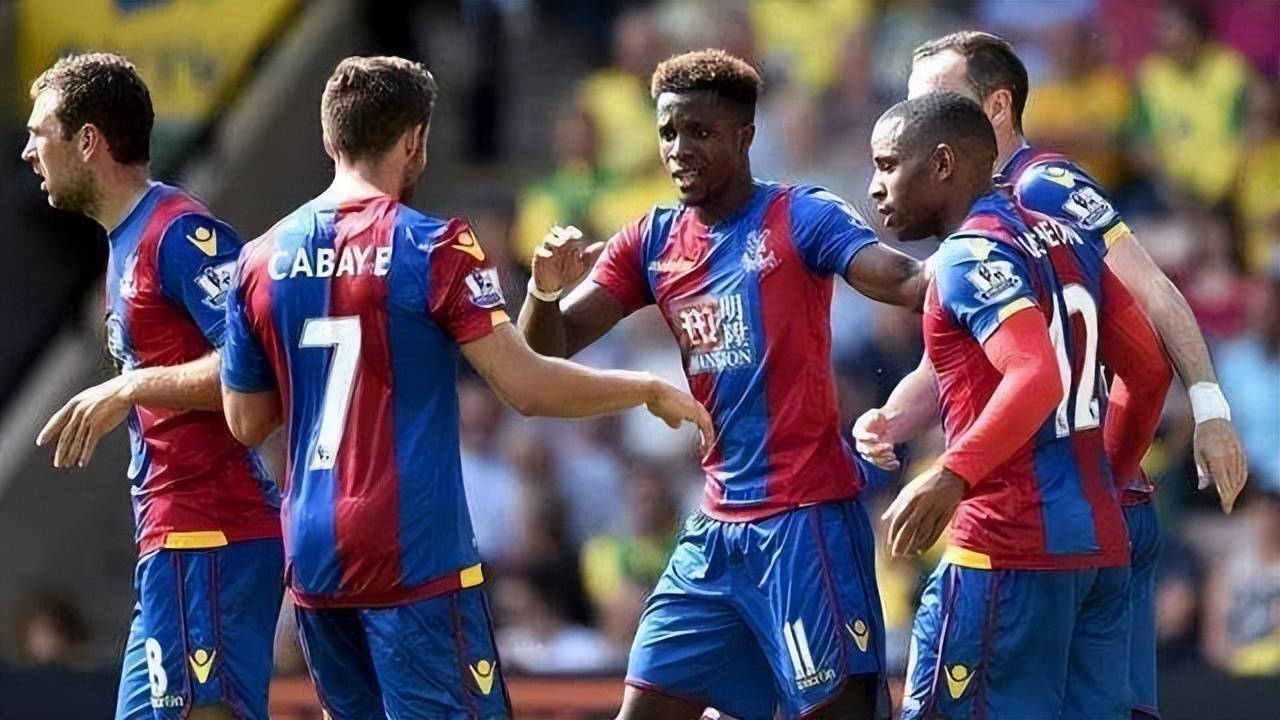 法媒：梅斯后卫夸奥不满未首发，坐在皮球上拒绝赛前热身