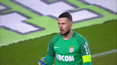 阿纳别科夫对阵奥林匹亚科斯数据：单场8扑救，多次扑出必进球