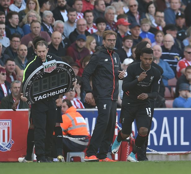 足球中的节奏变化如何训练？（如何训练足球的节奏切换能力？）