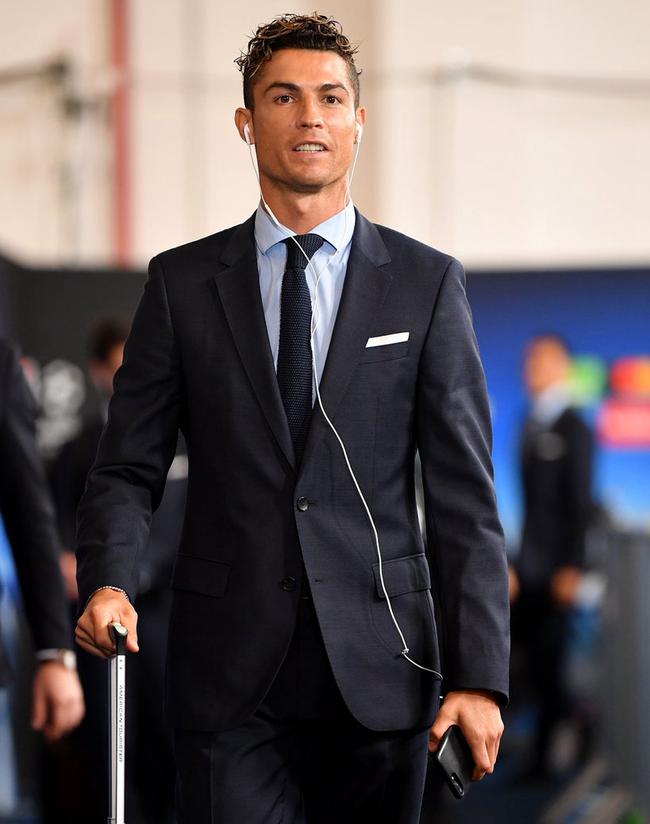 英媒：比苏马在吸笑气之后面临纪律处罚，热刺要在冬窗送走他